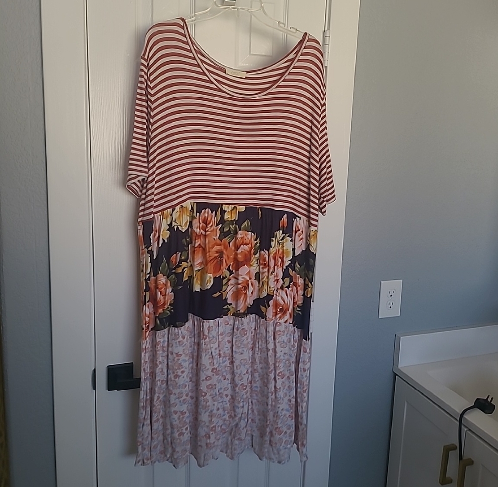 ODDY Striped Top with Floral Midi Panels in Maroon, Navy, Peach